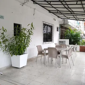 hotel-rivera-plaza.cali-hotels.com/