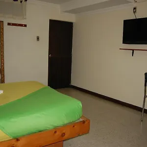 bugatier-apartahotel.cali-hotels.com/