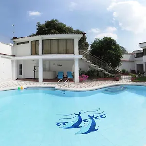 casa-paraiso-ciudad-jardin.cali-hotels.com/